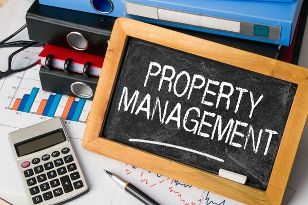 How to change property management companies.